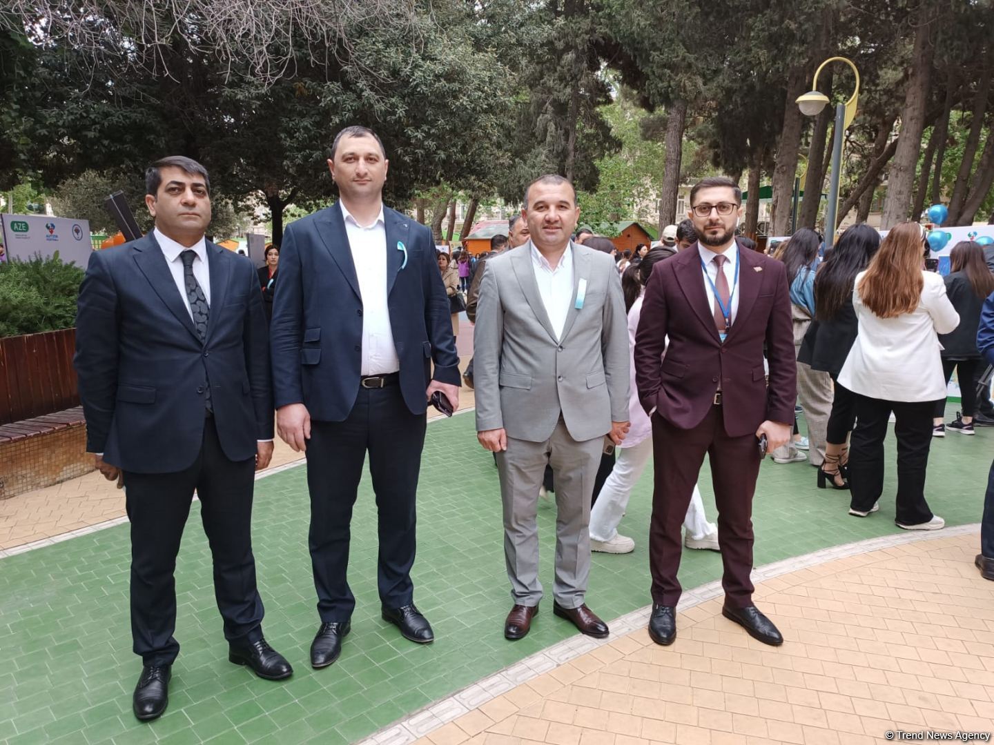 В Баку на Площади фонтанов начался фестиваль, организованный Азербайджанской ассоциацией аутизма (ФОТО/ВИДЕО)