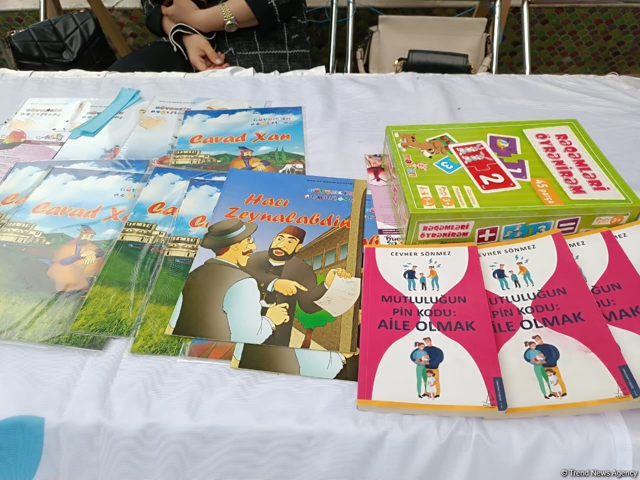 В Баку на Площади фонтанов начался фестиваль, организованный Азербайджанской ассоциацией аутизма (ФОТО/ВИДЕО)