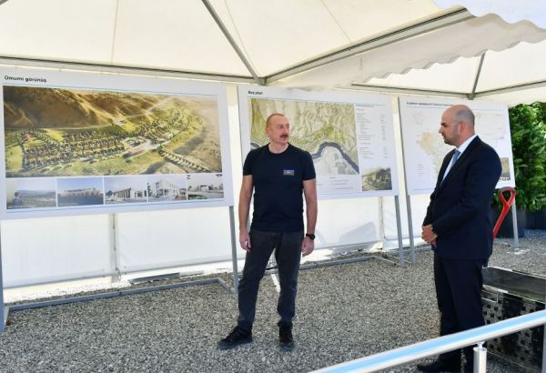 Президент Ильхам Алиев заложил фундамент поселка Худаферин (ФОТО/ВИДЕО)