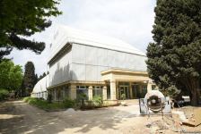 Незаконно построенные на территории Центрального ботанического сада в Баку рестораны и авторемонтные мастерские снесены (ФОТО)
