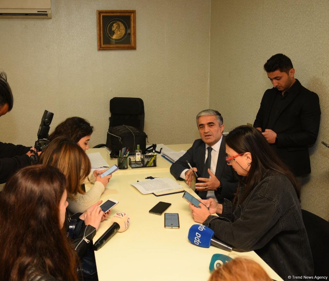 Незаконно построенные на территории Центрального ботанического сада в Баку рестораны и авторемонтные мастерские снесены (ФОТО)