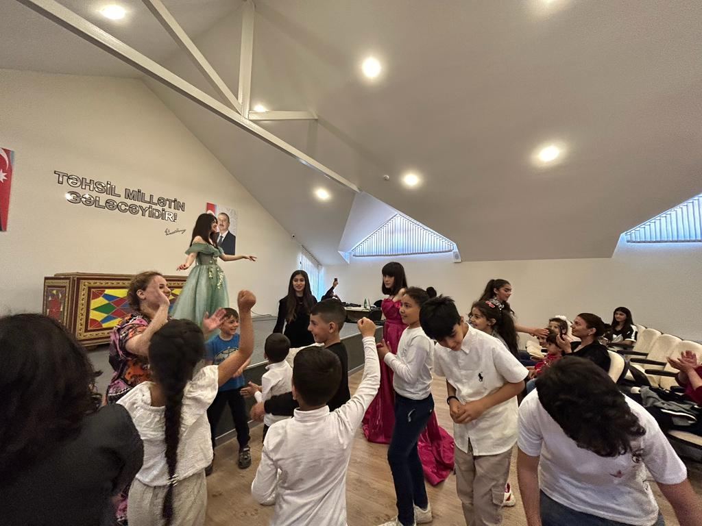 Коллектив Кукольного театра имени Абдуллы Шаига выступил в селе Талыш Тертерского района (ФОТО)