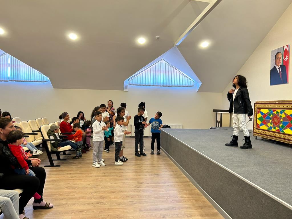 Коллектив Кукольного театра имени Абдуллы Шаига выступил в селе Талыш Тертерского района (ФОТО)