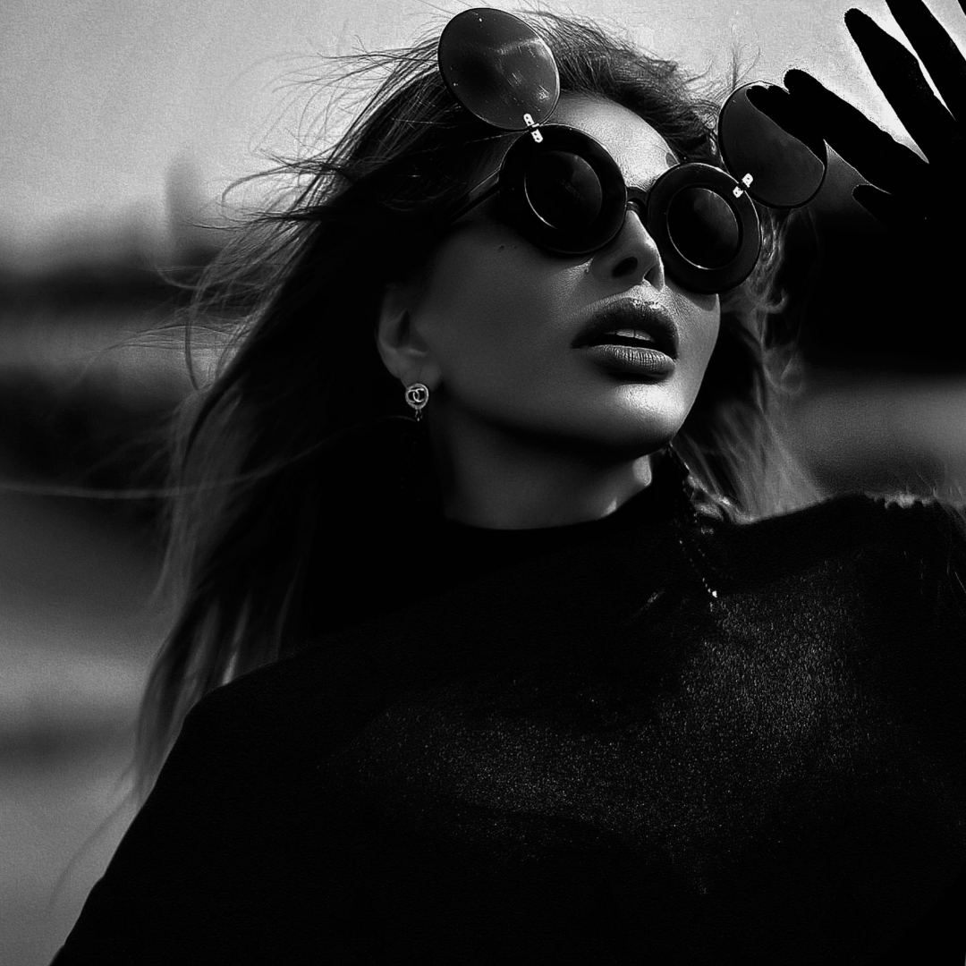 Черно-белая эстетика от Айгюн Кязымовой (ФОТО/ВИДЕО)