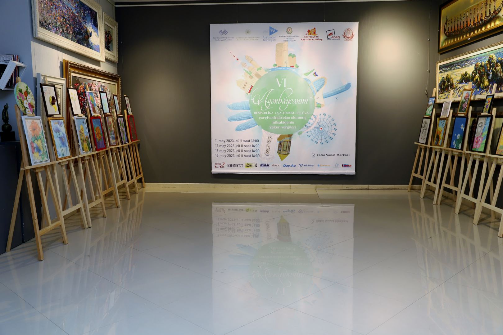 Красота,  легкость и аромат цветов на выставке в Баку (ФОТО)