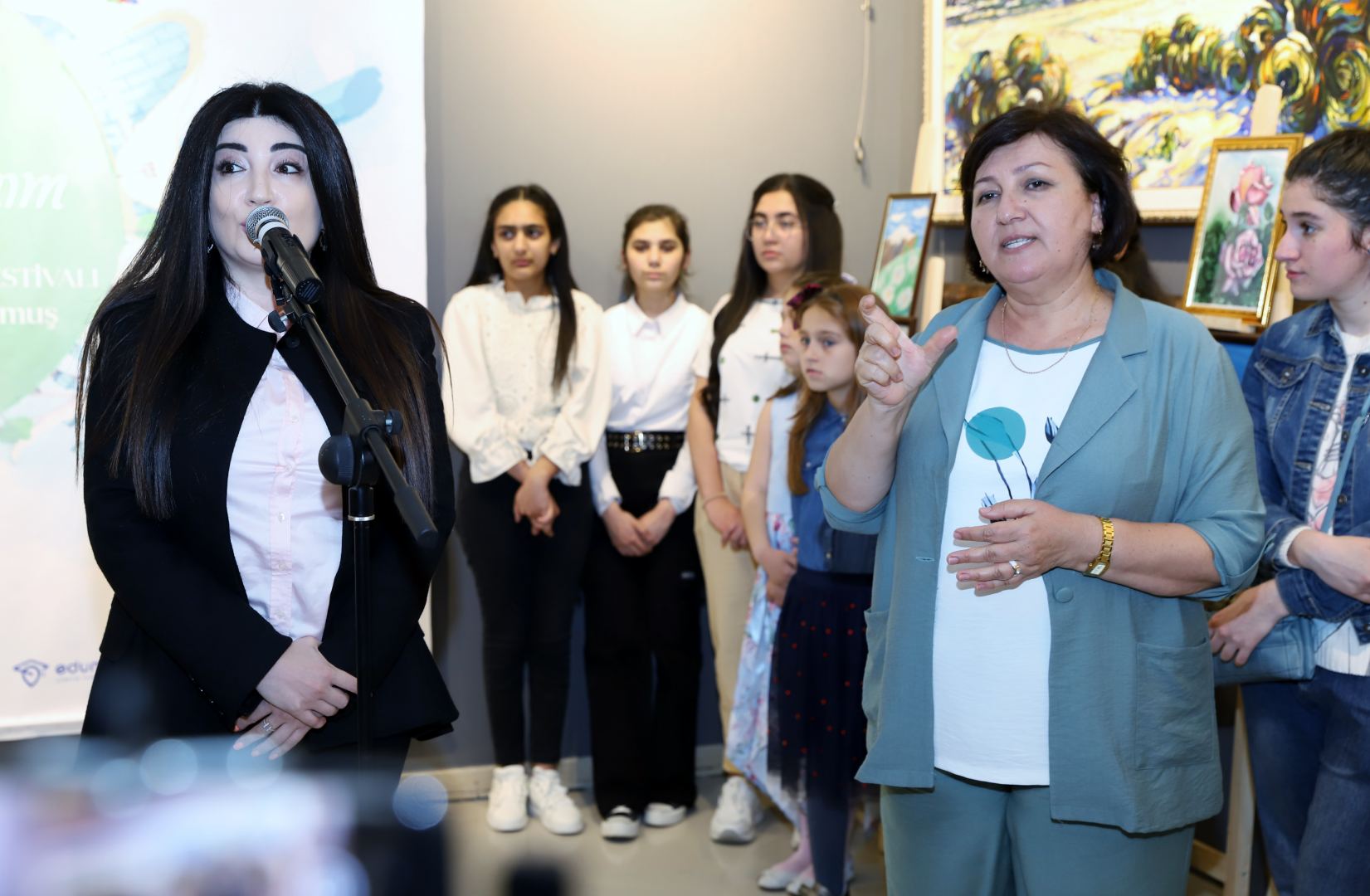 Красота,  легкость и аромат цветов на выставке в Баку (ФОТО)