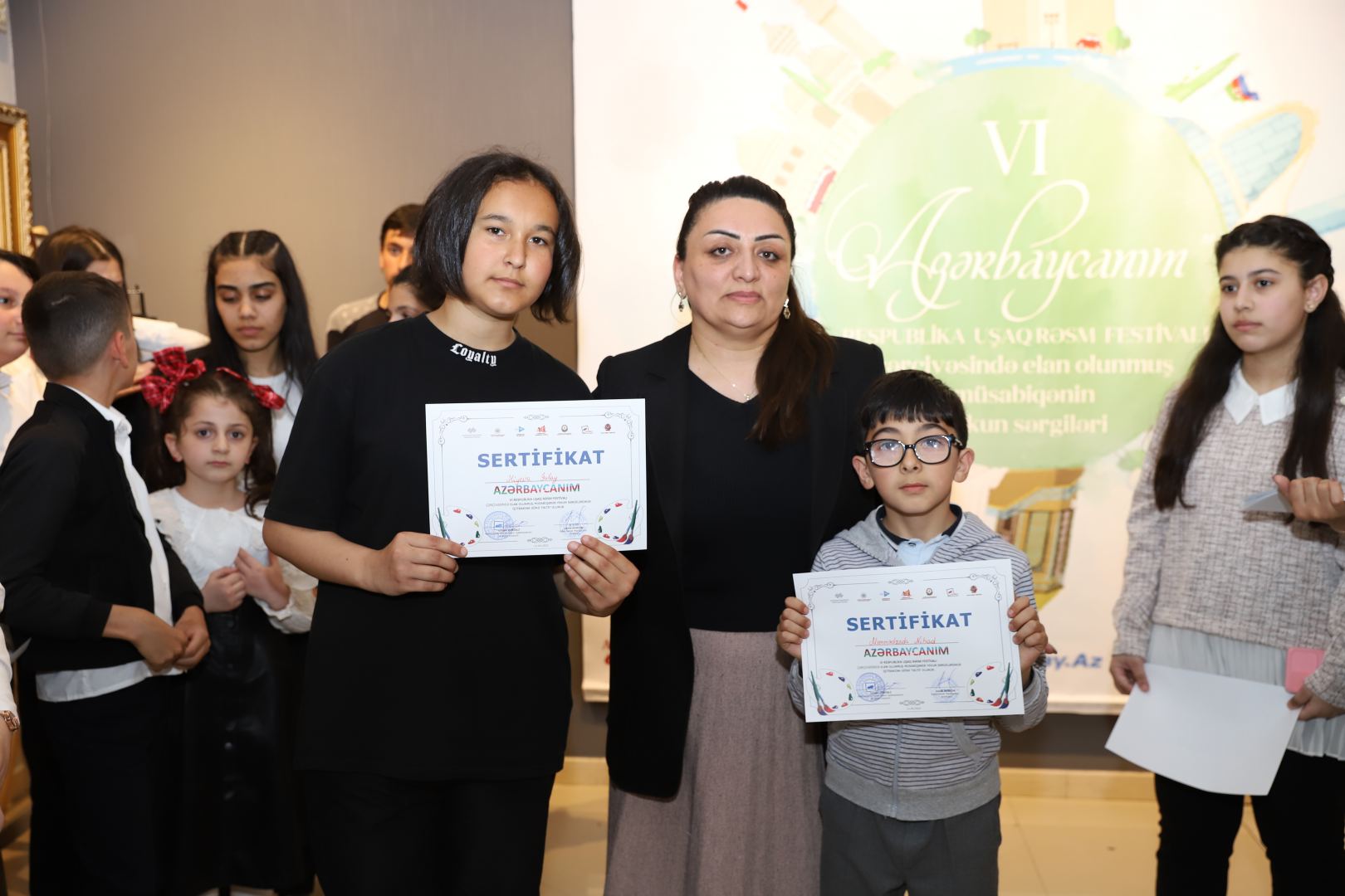 Красота,  легкость и аромат цветов на выставке в Баку (ФОТО)