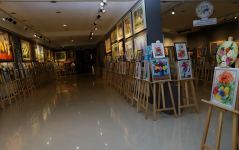 Красота,  легкость и аромат цветов на выставке в Баку (ФОТО)