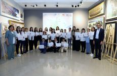 Красота,  легкость и аромат цветов на выставке в Баку (ФОТО)