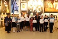 Красота,  легкость и аромат цветов на выставке в Баку (ФОТО)