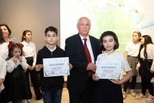 Красота,  легкость и аромат цветов на выставке в Баку (ФОТО)