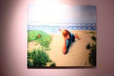 Красный шар - это Я! Миру необходимо дарить позитив – открылась выставка Севиндж Абидовой   (ФОТО)