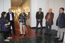 Красный шар - это Я! Миру необходимо дарить позитив – открылась выставка Севиндж Абидовой   (ФОТО)