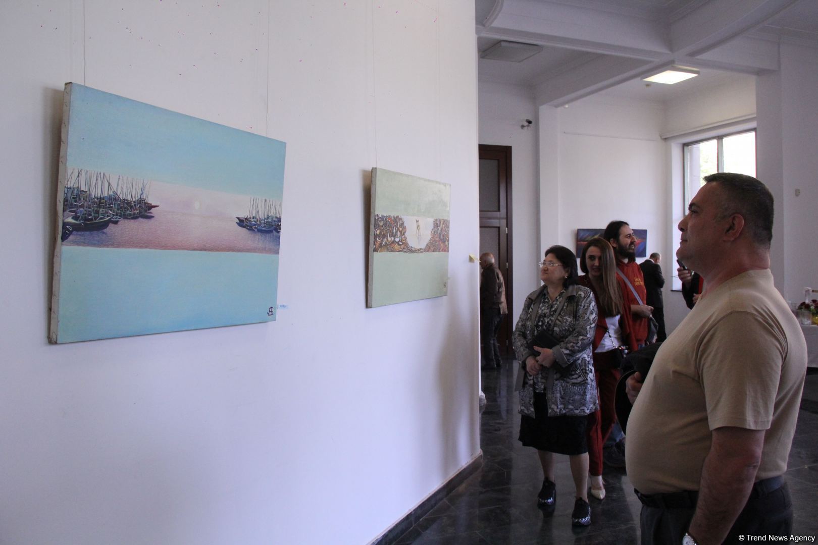 Красный шар - это Я! Миру необходимо дарить позитив – открылась выставка Севиндж Абидовой   (ФОТО)