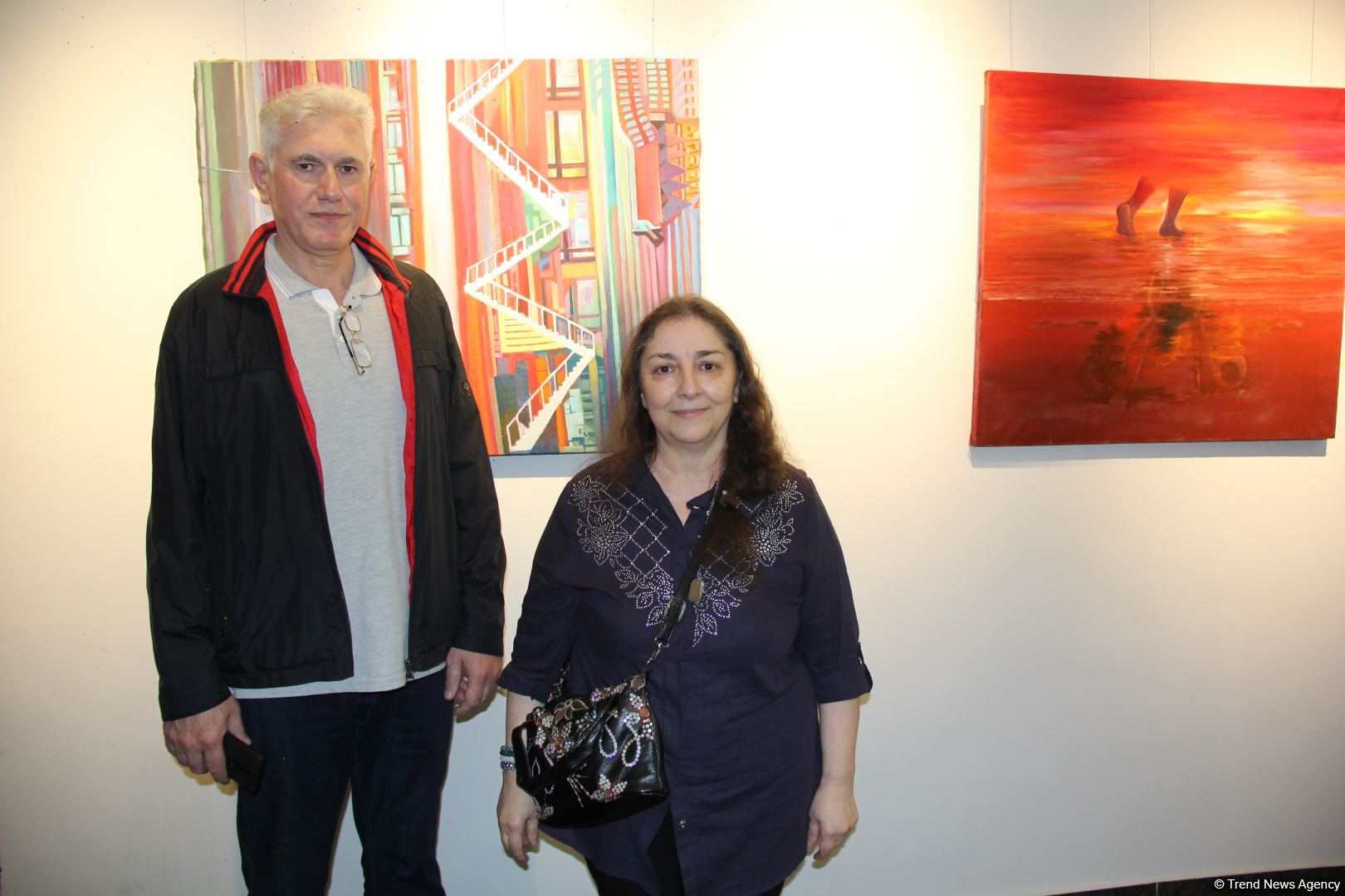 Красный шар - это Я! Миру необходимо дарить позитив – открылась выставка Севиндж Абидовой   (ФОТО)