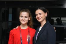 Сияна Василева провела встречу с участницами ЧЕ по художественной гимнастике в Баку (ФОТО)