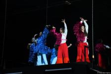 Феерическое шоу на церемонии открытия 39-го чемпионата Европы по художественной гимнастике в Баку (ФОТОРЕПОРТАЖ)