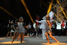 Феерическое шоу на церемонии открытия 39-го чемпионата Европы по художественной гимнастике в Баку (ФОТОРЕПОРТАЖ)