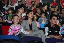 Феерическое шоу на церемонии открытия 39-го чемпионата Европы по художественной гимнастике в Баку (ФОТОРЕПОРТАЖ)