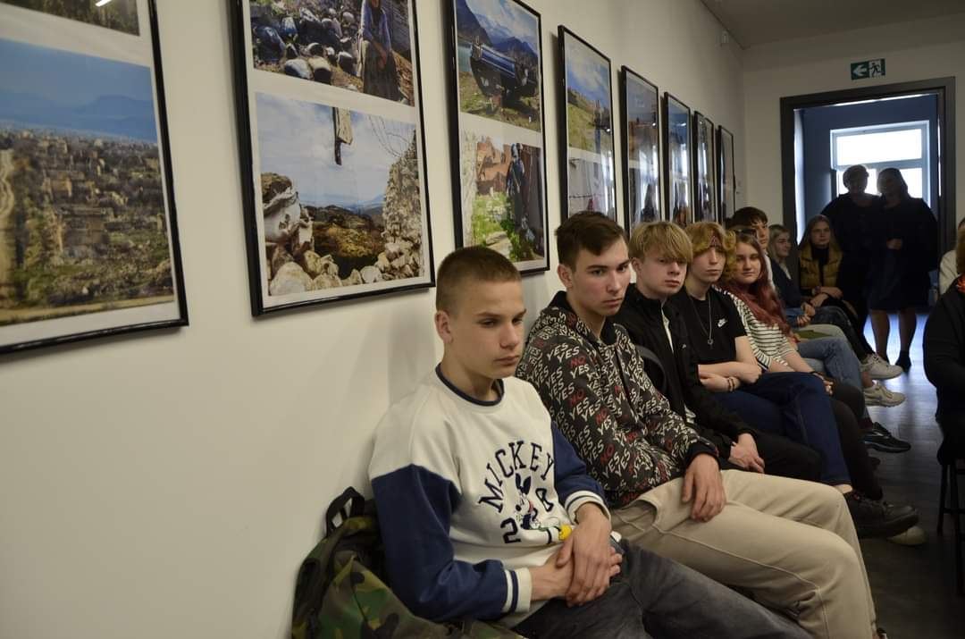 В Литве открылась фотоэкспозиция Ричардаса Лапайтиса о Карабахе (ФОТО)