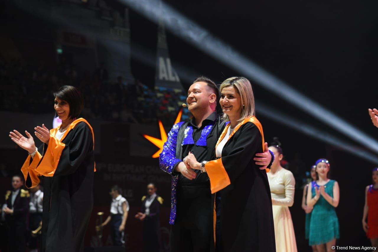 Феерическое шоу на церемонии открытия 39-го чемпионата Европы по художественной гимнастике в Баку (ФОТОРЕПОРТАЖ)