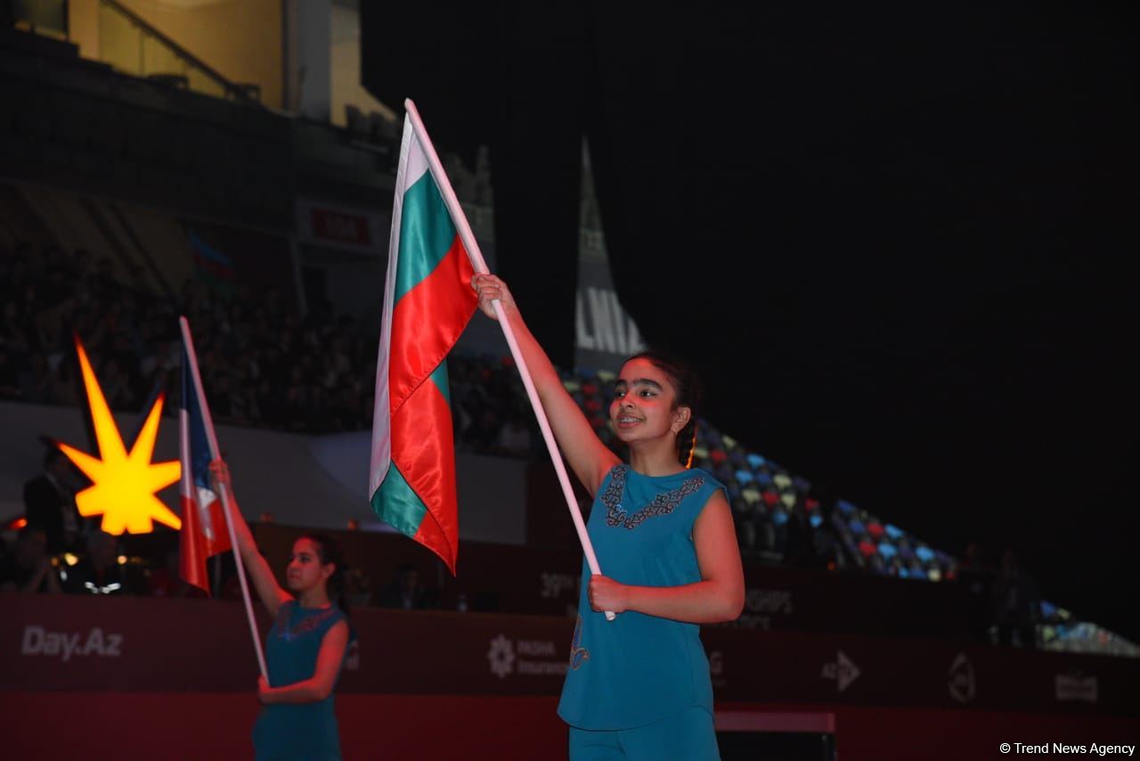 Феерическое шоу на церемонии открытия 39-го чемпионата Европы по художественной гимнастике в Баку (ФОТОРЕПОРТАЖ)