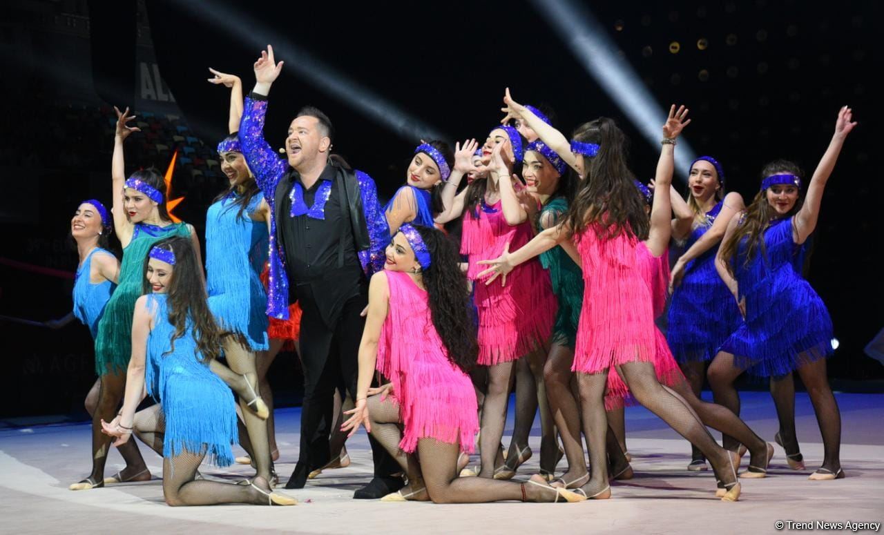 Феерическое шоу на церемонии открытия 39-го чемпионата Европы по художественной гимнастике в Баку (ФОТОРЕПОРТАЖ)
