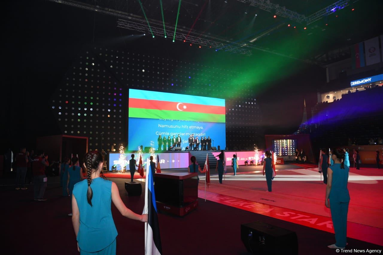 Феерическое шоу на церемонии открытия 39-го чемпионата Европы по художественной гимнастике в Баку (ФОТОРЕПОРТАЖ)