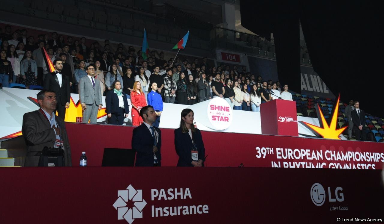 Феерическое шоу на церемонии открытия 39-го чемпионата Европы по художественной гимнастике в Баку (ФОТОРЕПОРТАЖ)