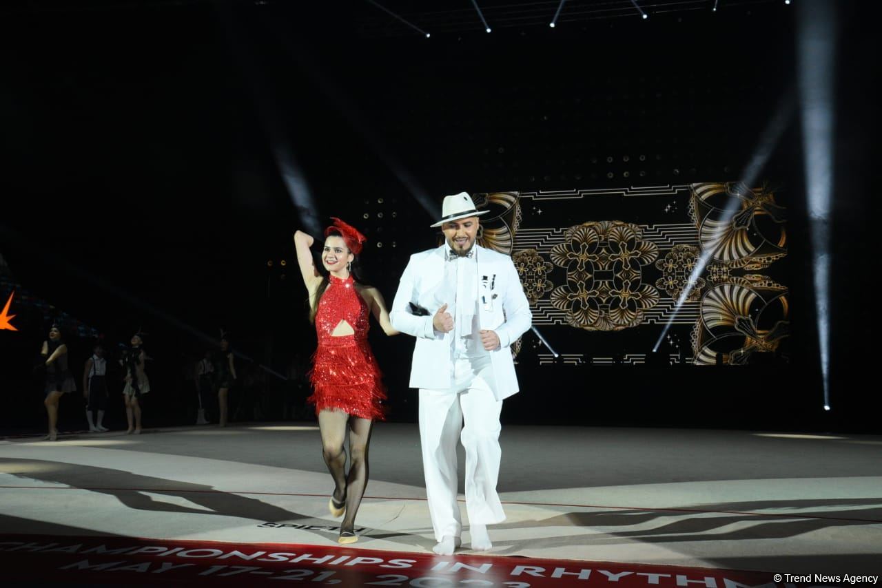 Феерическое шоу на церемонии открытия 39-го чемпионата Европы по художественной гимнастике в Баку (ФОТОРЕПОРТАЖ)