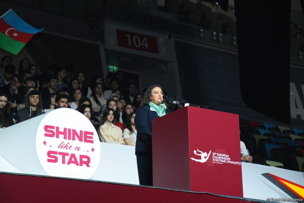 Феерическое шоу на церемонии открытия 39-го чемпионата Европы по художественной гимнастике в Баку (ФОТОРЕПОРТАЖ)