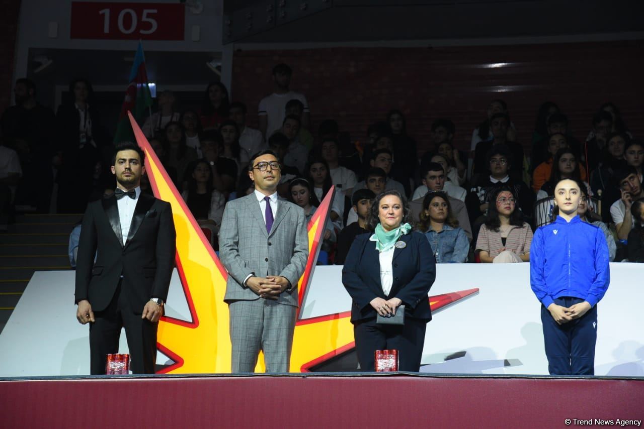 Феерическое шоу на церемонии открытия 39-го чемпионата Европы по художественной гимнастике в Баку (ФОТОРЕПОРТАЖ)