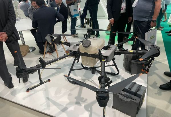 Азербайджанская компания планирует расширить использование агродронов