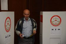 В Азербайджане началось голосование граждан Турции во 2-м туре президентских выборов в этой стране (ФОТО)