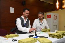 В Азербайджане началось голосование граждан Турции во 2-м туре президентских выборов в этой стране (ФОТО)