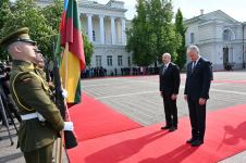 В Вильнюсе состоялась церемония официальной встречи Президента Ильхама Алиева (ФОТО/ВИДЕО)