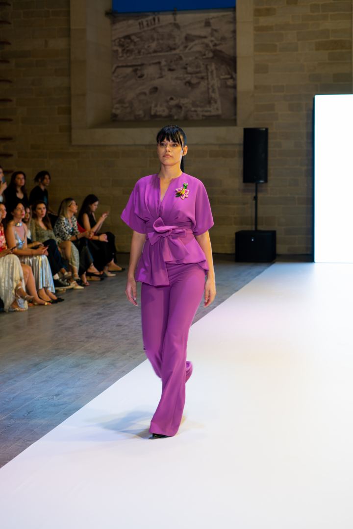 Azerbaijan Fashion Week -2023: от ковровых элементов до стиля бохо и шикарных вечерних нарядов (ФОТО)