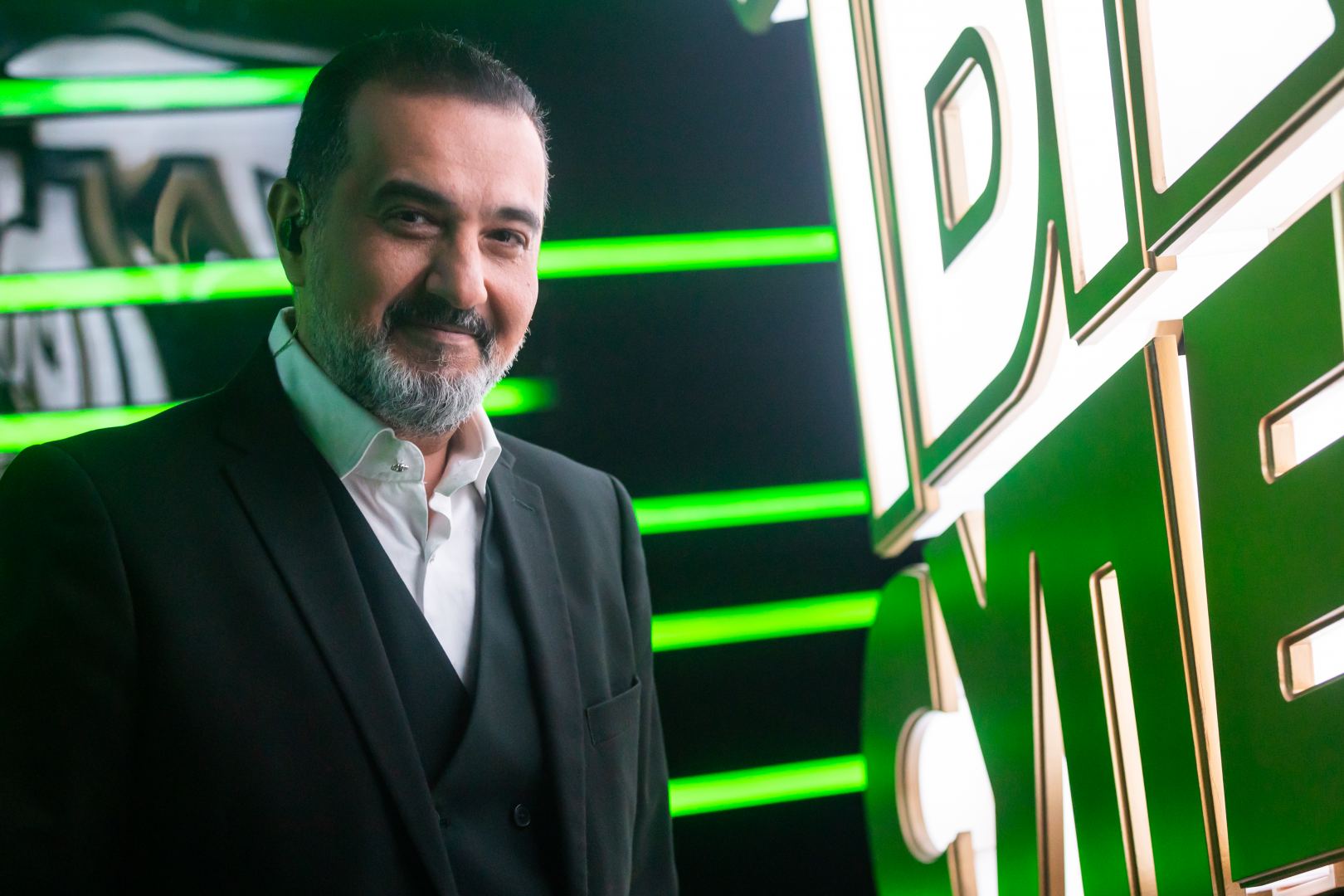 Эльчин Азизов поддержал участника российского проекта "Ты супер! 60+" (ФОТО)