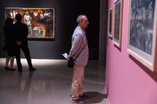 YARAT представляет экспозицию "Розовый – Чёрный" о сильной азербайджанской женщине (ФОТО)