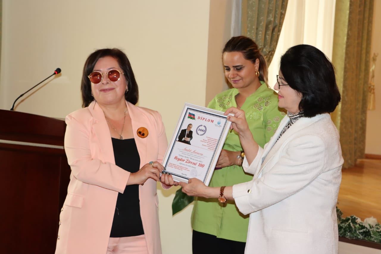 В Баку состоялась презентация книги "Гейдар Алиев и музыкальная культура" (ФОТО)