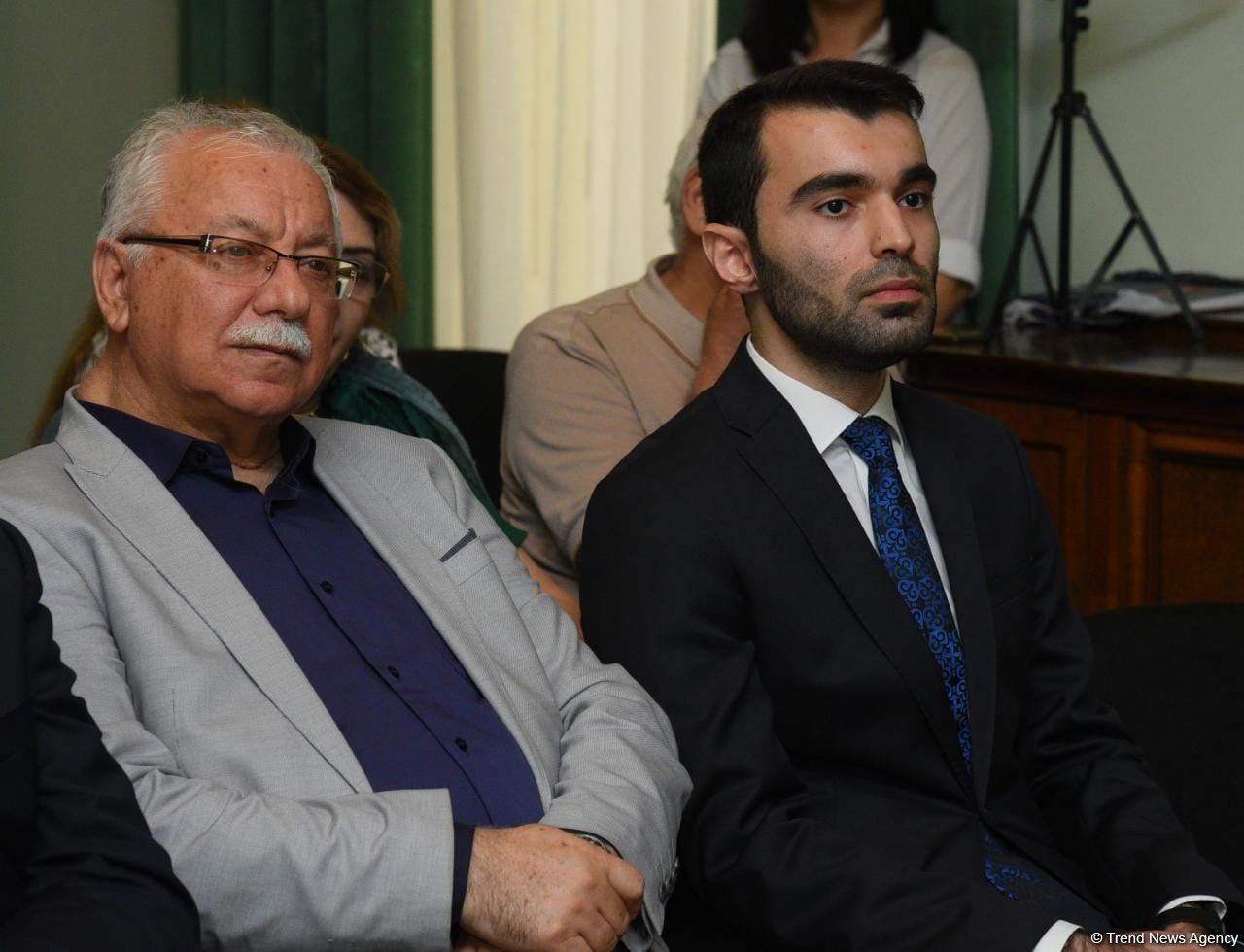 В Доме-музее Самеда Вургуна прошел вечер, посвященный 100-летию со дня рождения великого лидера Гейдара Алиева (ФОТО)