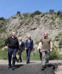 Президент Ильхам Алиев принял участие в церемонии выпуска в природу на территории Лачинского района восточно-кавказских туров и соколов, а также - выпуска в реку Хакари рыб (ФОТО/ВИДЕО)