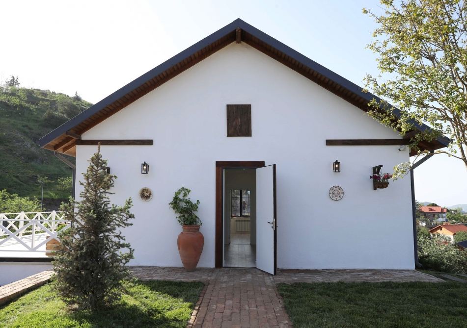 Президент Ильхам Алиев открыл в Лачине вывеску на улице 1 Декабря, ознакомился с отреставрированным домом (ФОТО/ВИДЕО)