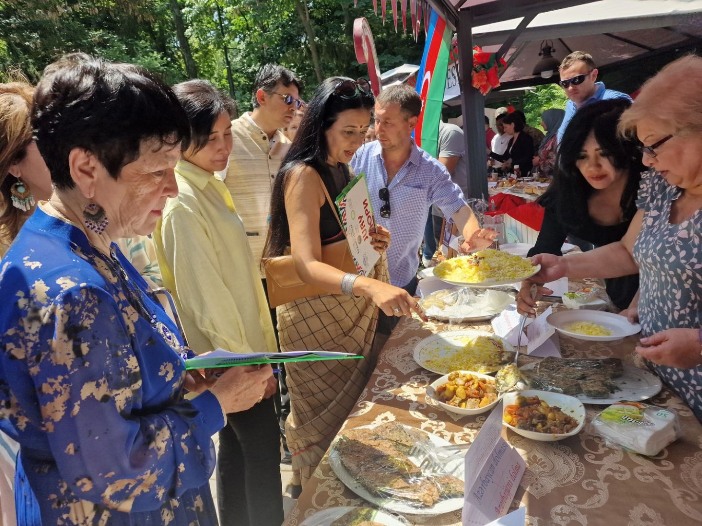 Азербайджанская долма признана самой вкусной в Узбекистане (ФОТО)