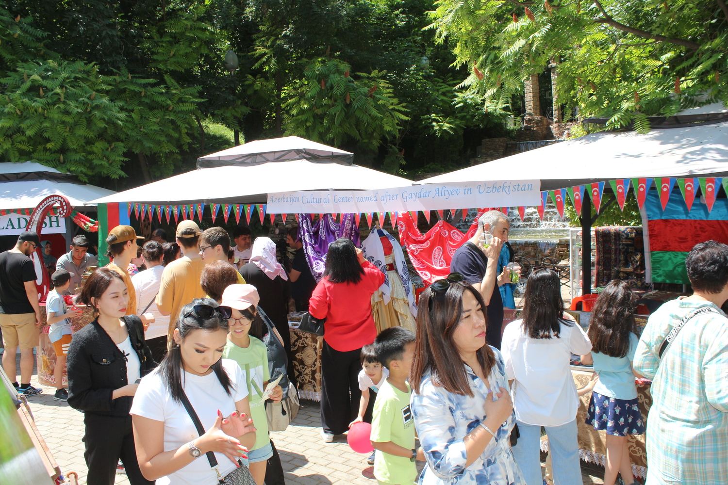 Азербайджанская долма признана самой вкусной в Узбекистане (ФОТО)