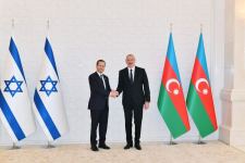 В Баку состоялась церемония официальной встречи Президента Израиля Ицхака Герцога (ФОТО)