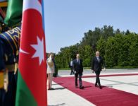 В Баку состоялась церемония официальной встречи Президента Израиля Ицхака Герцога (ФОТО)