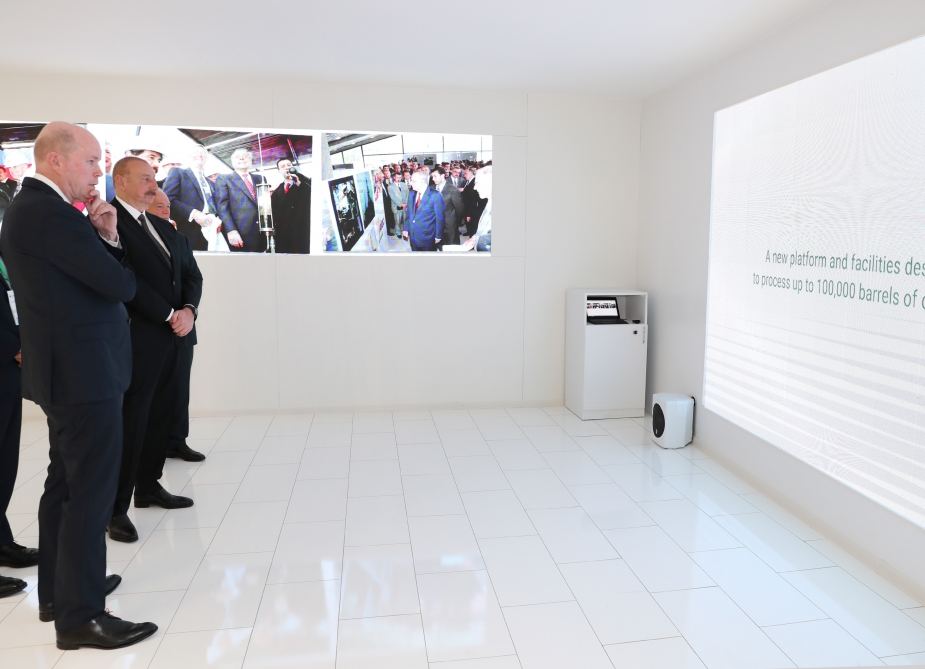 Президент Ильхам Алиев принял участие в церемонии официального открытия 28-й Международной выставки «Нефть и газ Каспия» в рамках Бакинской энергетической недели (ФОТО/ВИДЕО)