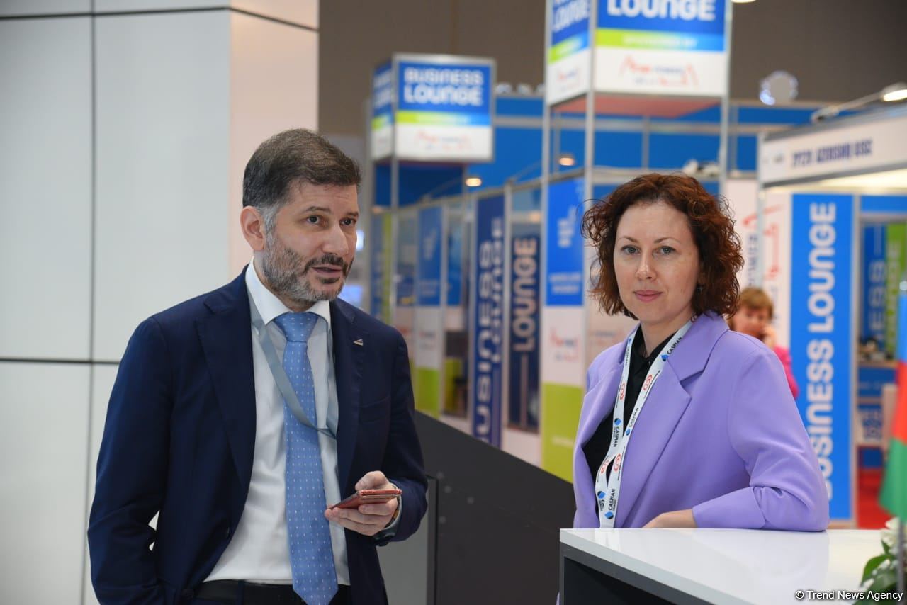 Начала работу Бакинская энергетическая неделя (ФОТОРЕПОРТАЖ)