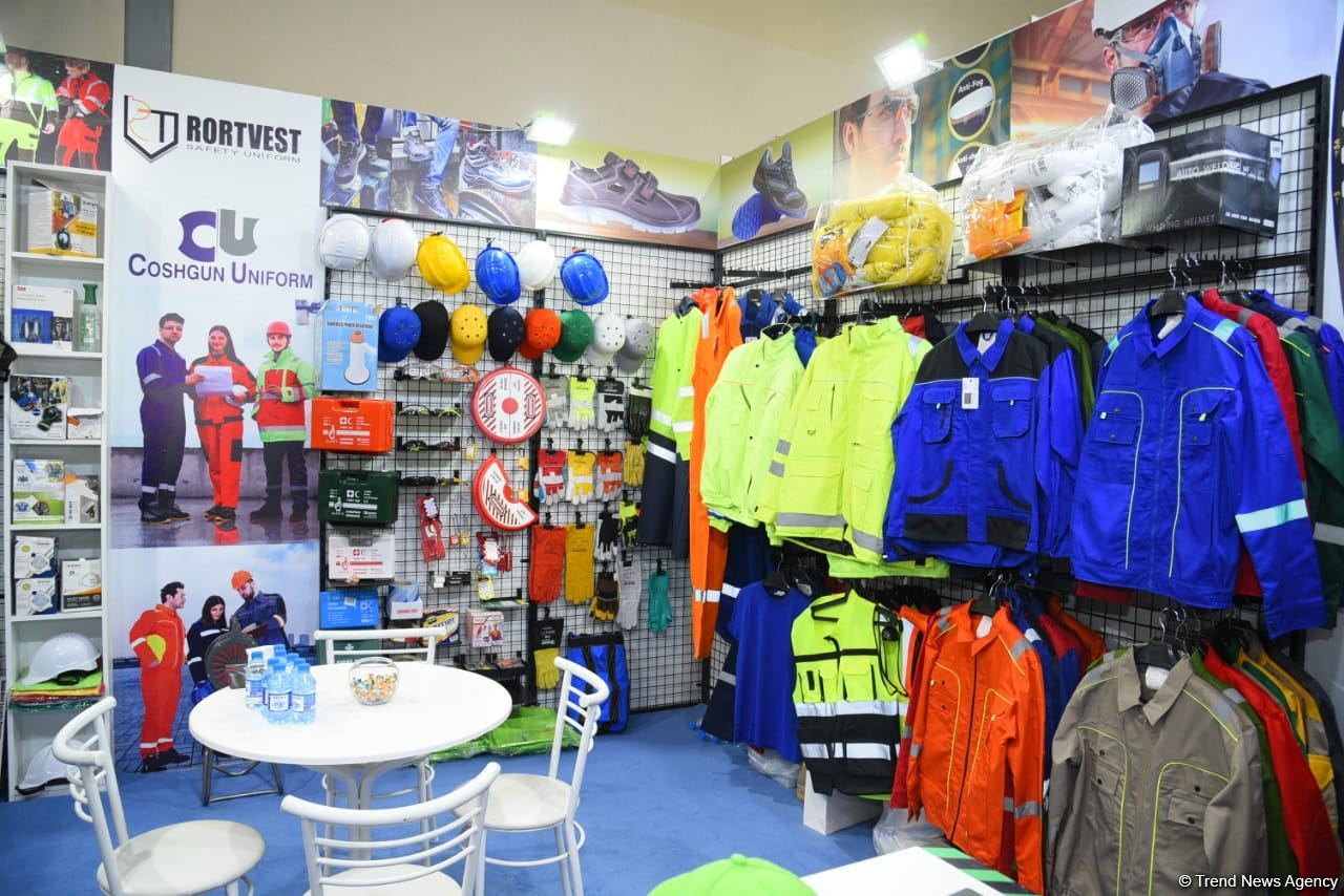 Начала работу Бакинская энергетическая неделя (ФОТОРЕПОРТАЖ)